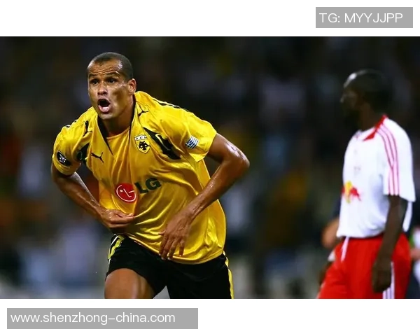 足球明星高清分身图片展示让你感受球场魅力与风采的完美结合